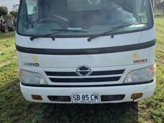 300 front